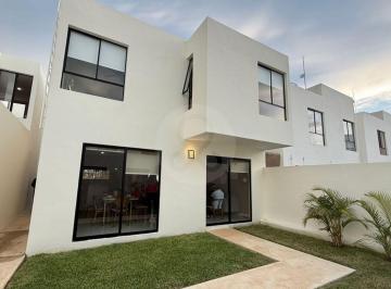 Casa · 125m² · 2 Recámaras · 2 Estacionamientos · Paraiso Caucel: Casa en Venta en Pueblo Caucel