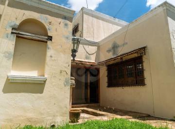 Casa · 532m² · 3 Recámaras · 3 Estacionamientos · Casa en Venta en Residencial Colonia México