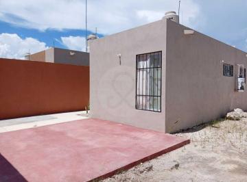 Casa · 53m² · 2 Recámaras · 2 Estacionamientos · Casa en Venta en Pueblo Caucel