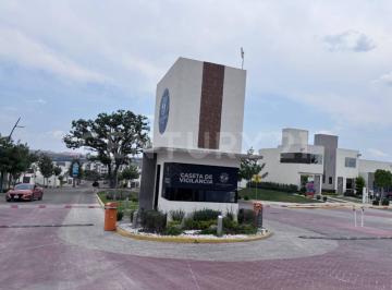 Casa · 71m² · 3 Recámaras · 1 Estacionamiento · Venta Casa Lomas del Pedregal con Casa Club