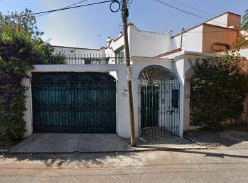 Casa de 4 habitaciones, Cuernavaca · Hermosa Residencia en Venta de Remate en Cuernavaca, Morelos