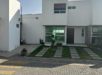 Casa de 3 habitaciones, Cuautlancingo · Casa en Renta de 3 Recámaras en Cuautlancingo, Excelente Jardin