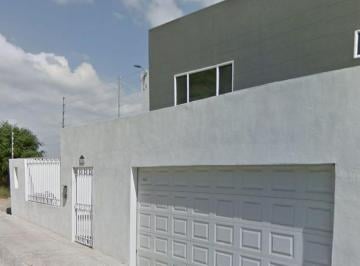 Casa de 4 habitaciones, Tijuana · Casa de 3 Niveles en Renta a 500 Mt de La Cacho.
