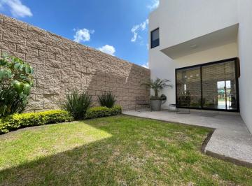Casa · 206m² · 4 Recámaras · 2 Estacionamientos · Casa en Tarragona Residencial