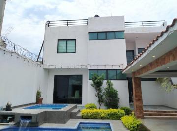 Casa · 210m² · 4 Recámaras · 1 Estacionamiento · Casa Sola en Venta en Corral Grande, Yautepec, Morelos
