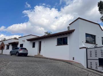 Casa · 3 Recámaras · 2 Estacionamientos · Casa - San Javier