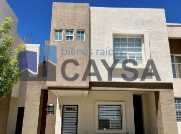 Casa · 140m² · 3 Recámaras · 2 Estacionamientos · Casa en Venta en Valle Escondido (Frente a Parque)