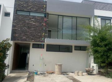 Casa de 5 habitaciones, Zapopan · Casa en Venta en Valle Imperial - Coto Bizantino