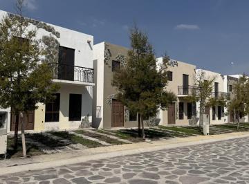 Casa · 120m² · 3 Recámaras · 2 Estacionamientos · Casas en Venta en San Antonio Calichar, Hacienda Sacal, Guanajuato, Guanajuato