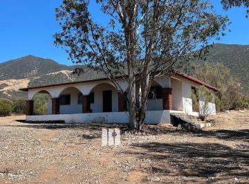 0ddb4b5aa709760702958afa82b4de6e46e6d8d916ddccbadc3681d0c2d58ff7 · Casa en Venta en Valle de Guadalupe con Terreno de 7,650 m²