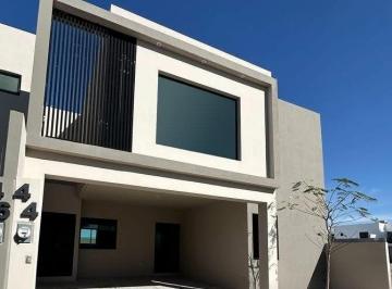 Casa · 244m² · 4 Recámaras · Casa en Cerrada con 3 Prototipos de Vivienda