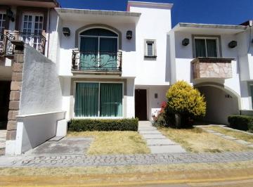 Casa de 3 habitaciones, Metepec · Casa en Renta en Privada de Tecnológico, Metepec.