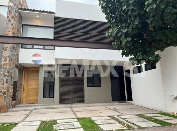 Casa de 3 habitaciones Renta MN 48,000 · Renta Casa Arco de Piedra