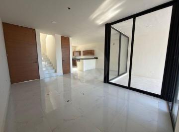 Casa · 150m² · 3 Recámaras · 2 Estacionamientos · Casa en Venta en Pueblo Conkal