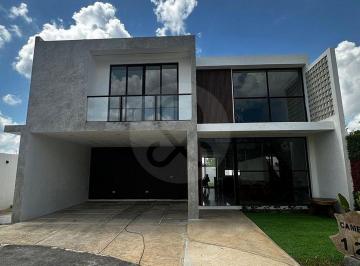 Casa · 281m² · 4 Recámaras · 2 Estacionamientos · Casa en Venta en Pueblo Conkal