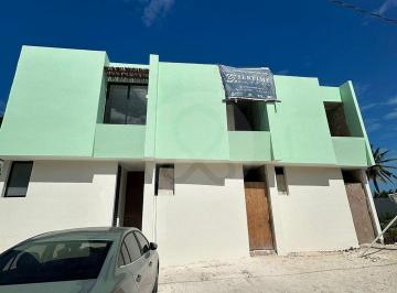 Casa en condominio · 219m² · 4 Recámaras · 2 Estacionamientos · Casa en Condominio en Venta en Pueblo Chelem