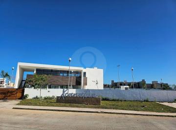 Terreno / Lote · 300m² · Venta de Terreno Residencial en Gran San Pedro Cholul