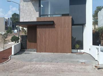 Casa de 3 habitaciones, Morelia · Se Vende Casa en El Olivar Altozano Morelia