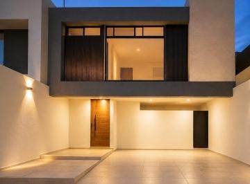 Casa · 227m² · 3 Recámaras · 2 Estacionamientos · Casa en Venta San Angel