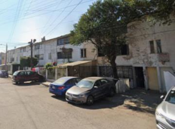 Casa de 2 habitaciones, Tlalnepantla de Baz · Casa en Venta en La Alcaldía Tlanepantla de Baz en La Colonia Prensa Nacional, Calle Madagascar 2.