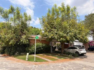 Casa en condominio de 2 habitaciones, Zapopan · Casa de Una Sola Planta Rodeada de Arboles en Condominio Muy Tranquilo.