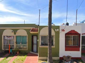 Casa de 2 habitaciones, Zapopan · Remato Linda Casa de 1 Planta en Parques Testitán Cerca de Wlamart Calandrias