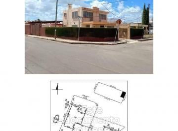 Casa · 232m² · 2 Recámaras · 2 Estacionamientos · Casa en Venta 3 Recamaras Jardines de Miraflores (Gvc - 2829)