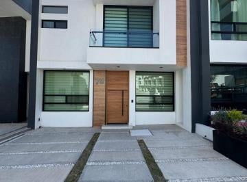 Casa en condominio de 4 habitaciones, Querétaro · Amplia Casa en Venta en Condominio con Amenidades en El Nuevo Refugio, Queretaro