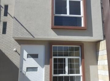 Casa de 3 habitaciones, Cuautlancingo · Casa Independiente Sola