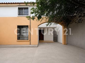 Casa · 130m² · 3 Recámaras · 1 Estacionamiento · Casa Renta Jardines de Andalucía, Guadalupe, N. L