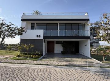Casa · 280m² · 4 Recámaras · 2 Estacionamientos · Casa en Venta Parque Adara Lomas de Angelopolis