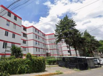 Departamento de 3 habitaciones, Tlalnepantla de Baz · Departamento en Venta en La Unidad Habitacional Los Reyes Ixtacala en Tlanepantla de Baz, México.
