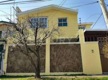 Casa · 240m² · 3 Recámaras · 1 Estacionamiento · Se Renta Casa en Fracc Lomas de Las Fuentes