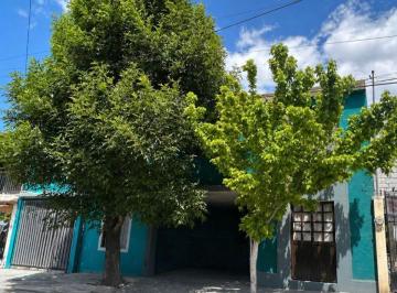 Casa de 4 habitaciones, Saltillo · Casa en Venta en Mirasierra con 4 Recámaras!
