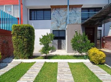 Casa de 4 habitaciones, Tlalpan · Casa en Venta en Prado Coapa 2a Sección — Calle Cerrada con Vigilancia 24/7