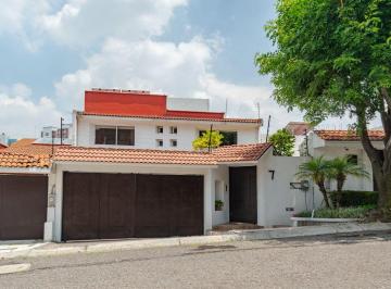 Casa de 4 habitaciones, Huixquilucan · Casa en Condominio con Jardin y Terreno de 300 m Adicional