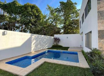 Casa de 3 habitaciones, Temixco · Residencia Contemporánea con Alberca y Roof Garden en Lomas de Cuernavaca