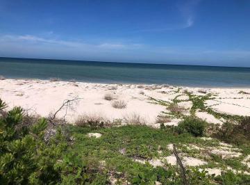 204aadd04acf4f859c11516e935adf09301306da72c03c71228b35c56f8a85a8 · Terreno en Venta en Sisal Yucatan Frente Al Mar