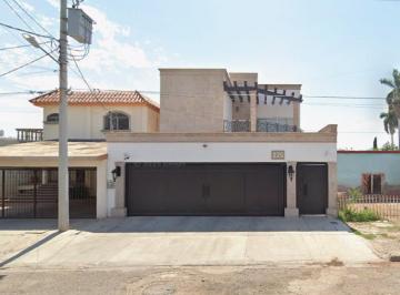 Casa de 4 habitaciones, Cajeme · Preciosa Casa de Dos Pisos en Venta Ubicada en Cdad Obregon, Sonora