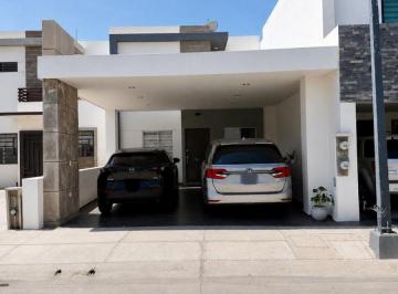 Casa de 3 habitaciones, Mazatlán · Casa en Venta en Coto Privado en Hacienda del Seminario