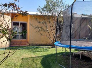 Casa de 4 habitaciones, Yautepec · Casa con 4 Recámaras y 660 m² Superficie de Terreno en Venta, Vergeles de Oaxtepec