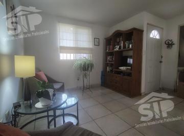 Casa · 102m² · 3 Recámaras · 1 Estacionamiento · Venta Casa Amueblada en Col Amp Bonanza en Saltillo