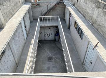 Casa de 9 habitaciones, Chalco · Casa con Departamentos Arriba