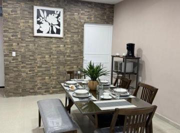 Casa de 4 habitaciones, Santa María Atzompa · Casa Amueblada en Renta Atzompa Oaxaca