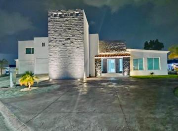 Casa de 4 habitaciones, Aguascalientes · Residencia de Lujo en Venta | Jardines del Lago