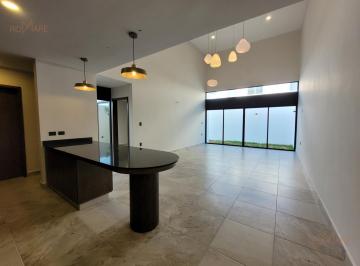Casa · 217m² · 3 Recámaras · 2 Estacionamientos · Casa Doble Altura y Recámara en Planta Baja | Roof Garden | Lomas de La Rioja