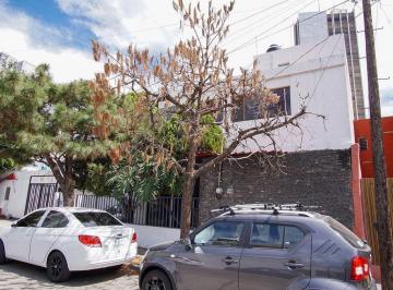 b89850dee276cde096b58c38821b73791b9c0605ef628083f6b1a38d58070a41 · Casa en Venta en Providencia, Guadalajara – a Una Cuadra de Plaza Midtown