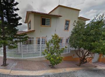 Casa de 5 habitaciones, Querétaro · Se Vende Casa en Excelente Precio, Col Santiago de Queretaro