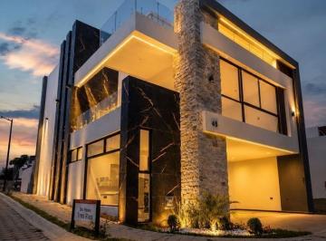 Casa · 257m² · 3 Recámaras · 2 Estacionamientos · Casa en Pre Venta, en Esquina, en Lomas de Angelopolis III, Purebla.