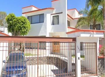 Casa de 4 habitaciones, Querétaro · Preciosa Casa en Venta en Villas El Meson, Juriquilla, Qro